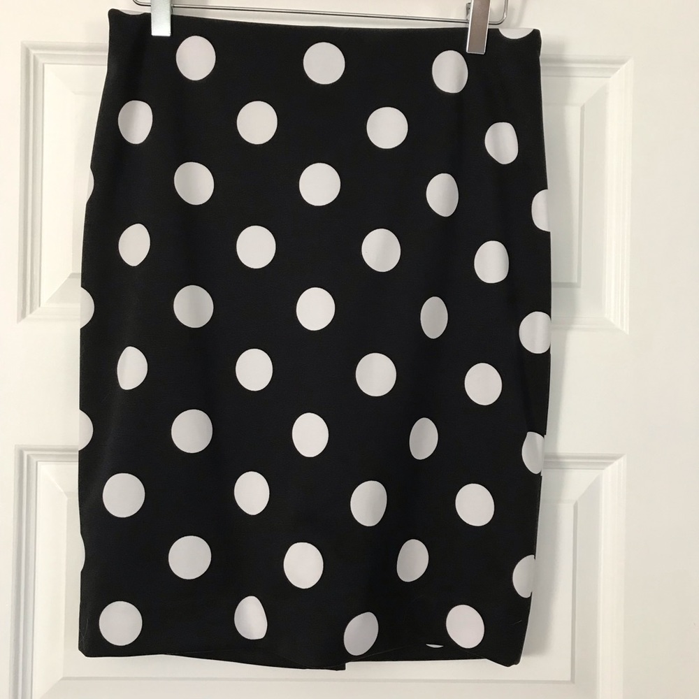 Polka-dot pencil skirt